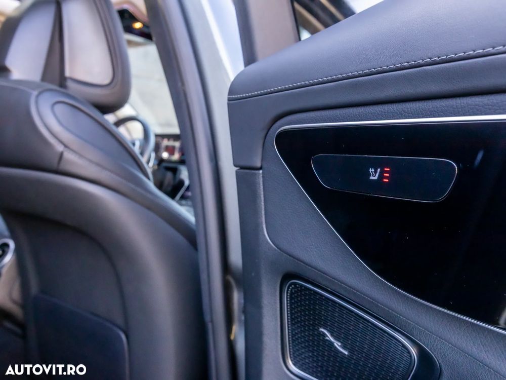 Mercedes-Benz C 300 4MATIC 9G-TRONIC AMG Line - 15