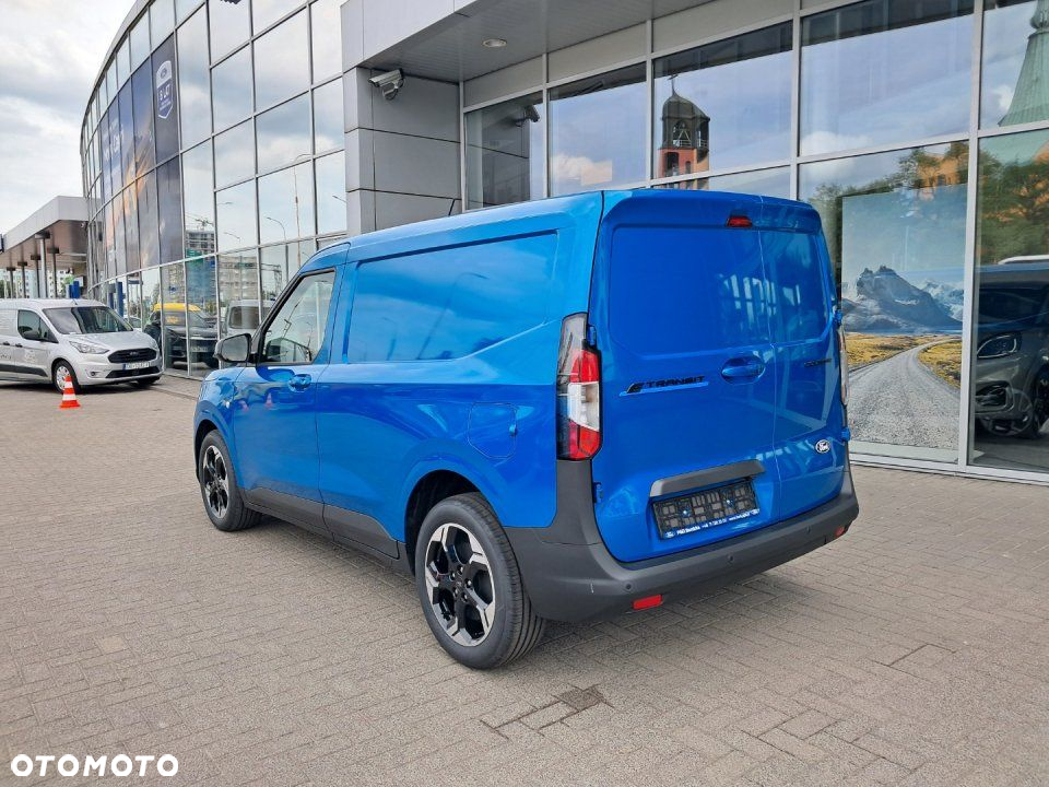 Ford Transit Courier - 5