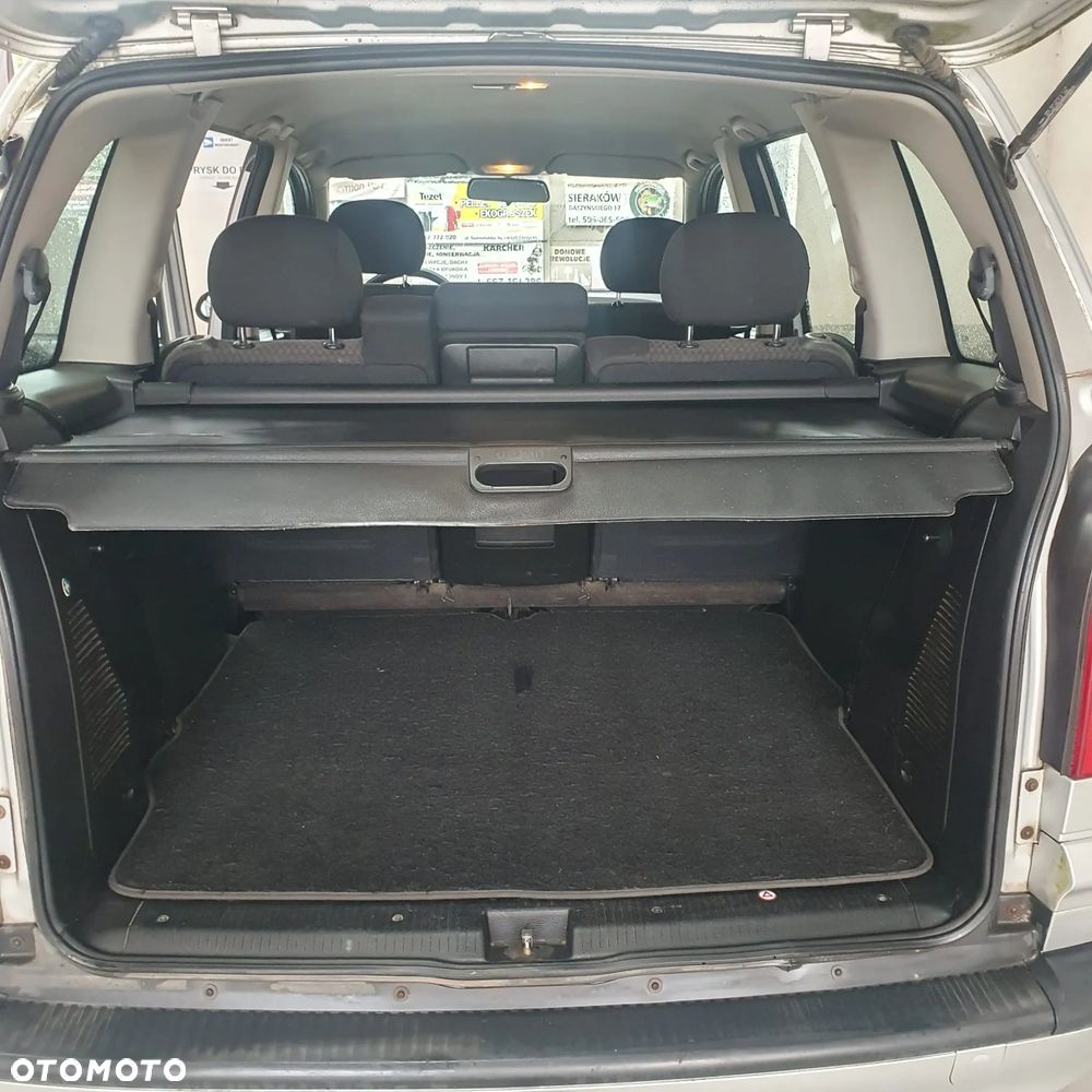 Opel Zafira 1.8 16V Comfort - 17