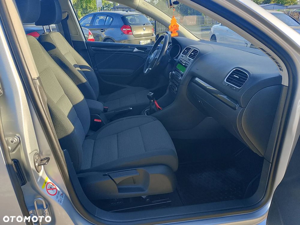 Volkswagen Golf 1.4 TSI BMT Comfortline - 11