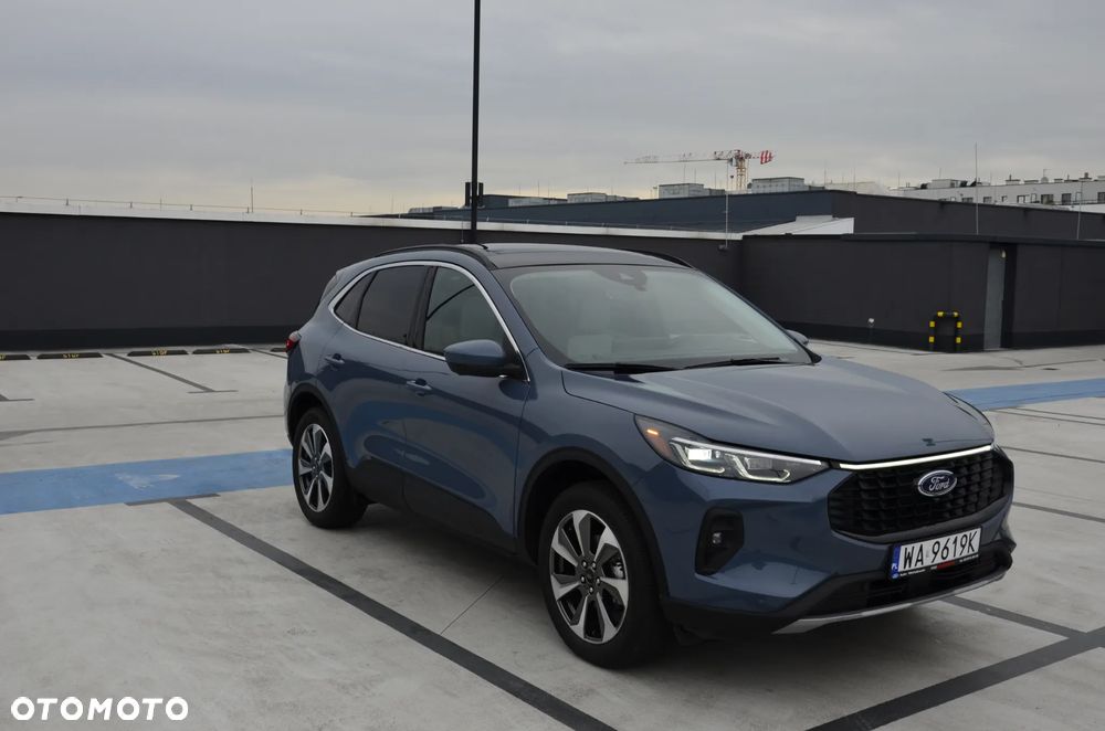 Ford Escape 2.0 EcoBoost AWD Titanium - 4