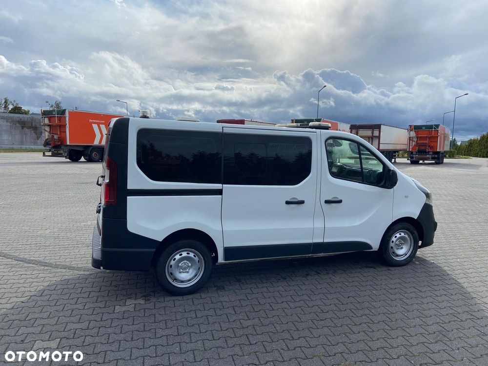 Opel Ambulans Karetka vivaro - 10