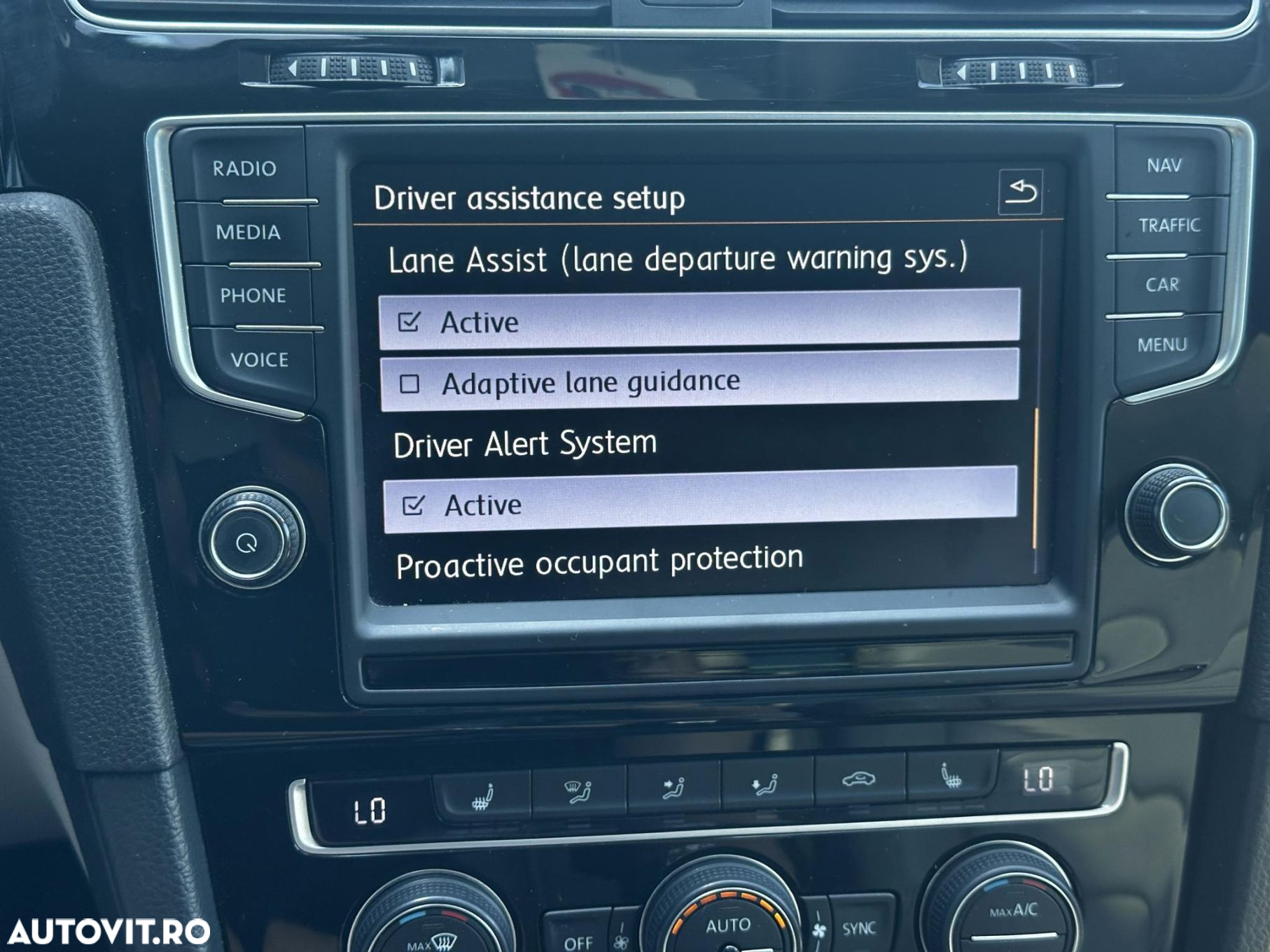 Volkswagen Golf - 14