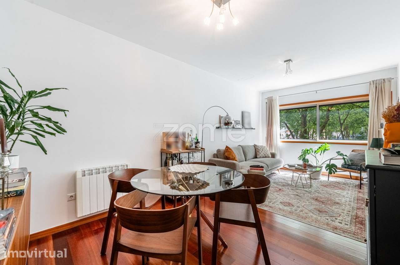 Apartamento T2 seminovo na Praça da Corujeira - Porto - Grande imagem: 5/29