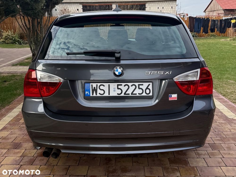 BMW Seria 3 325xi - 7