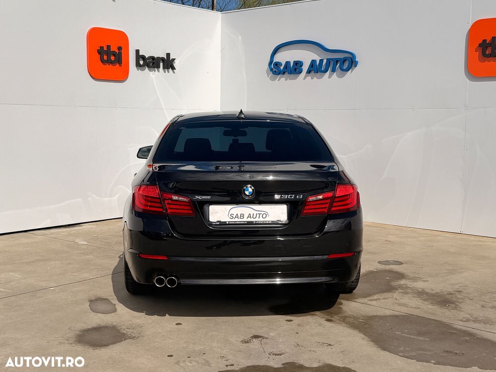 BMW Seria 5 530d xDrive Aut. - 5
