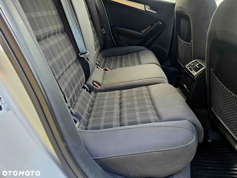 Audi A4 Avant 2.0 TDI DPF quattro S tronic S line Sportpaket - 17