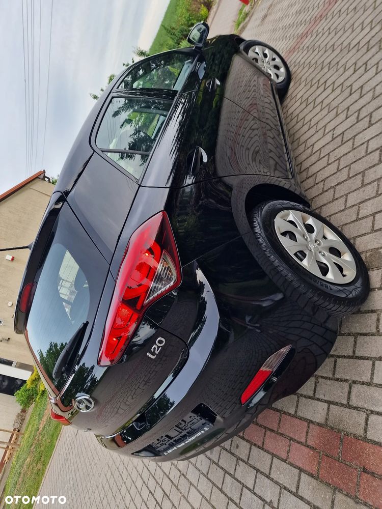 Hyundai i20 blue 1.2 Classic - 12
