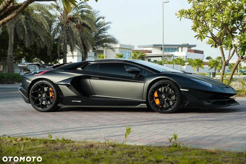 Lamborghini Aventador SVJ Roadster - 5