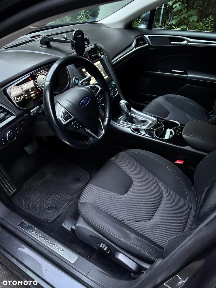Ford Mondeo 2.0 TDCi Titanium PowerShift - 12