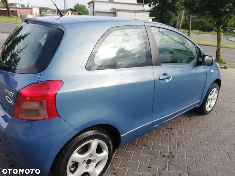 Toyota Yaris 1.3 Luna - 4