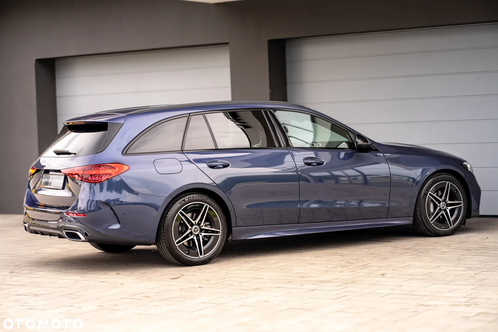 Mercedes-Benz Klasa C 200 4Matic T 9G-TRONIC AMG Line Advanced - 28
