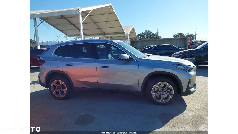 BMW X1 - 8