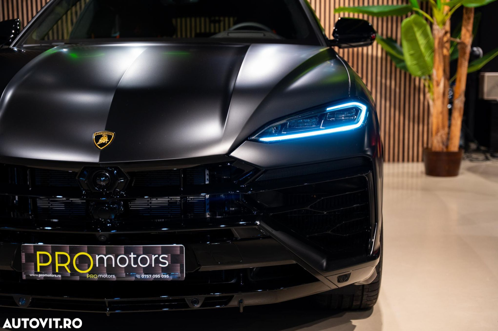 Lamborghini URUS - 4