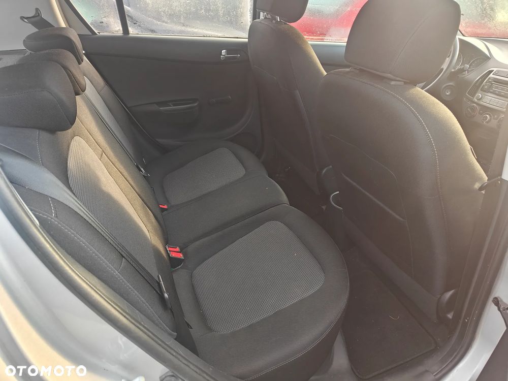 Hyundai i20 1.25 Comfort - 6