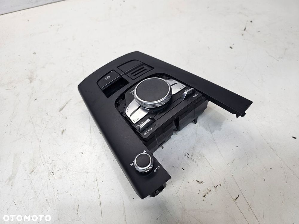 PANEL STEROWANIA MMI AUDI A3 8V 8V0919614R - 4