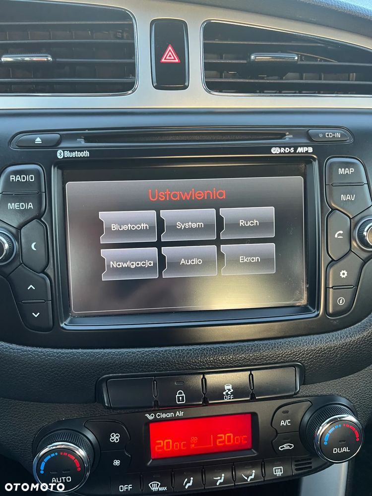 Kia Ceed - 14