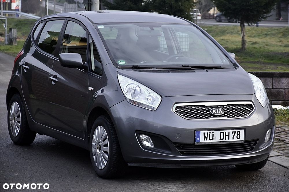 Kia Venga 1.4 CVVT Fifa World Cup Edition - 1