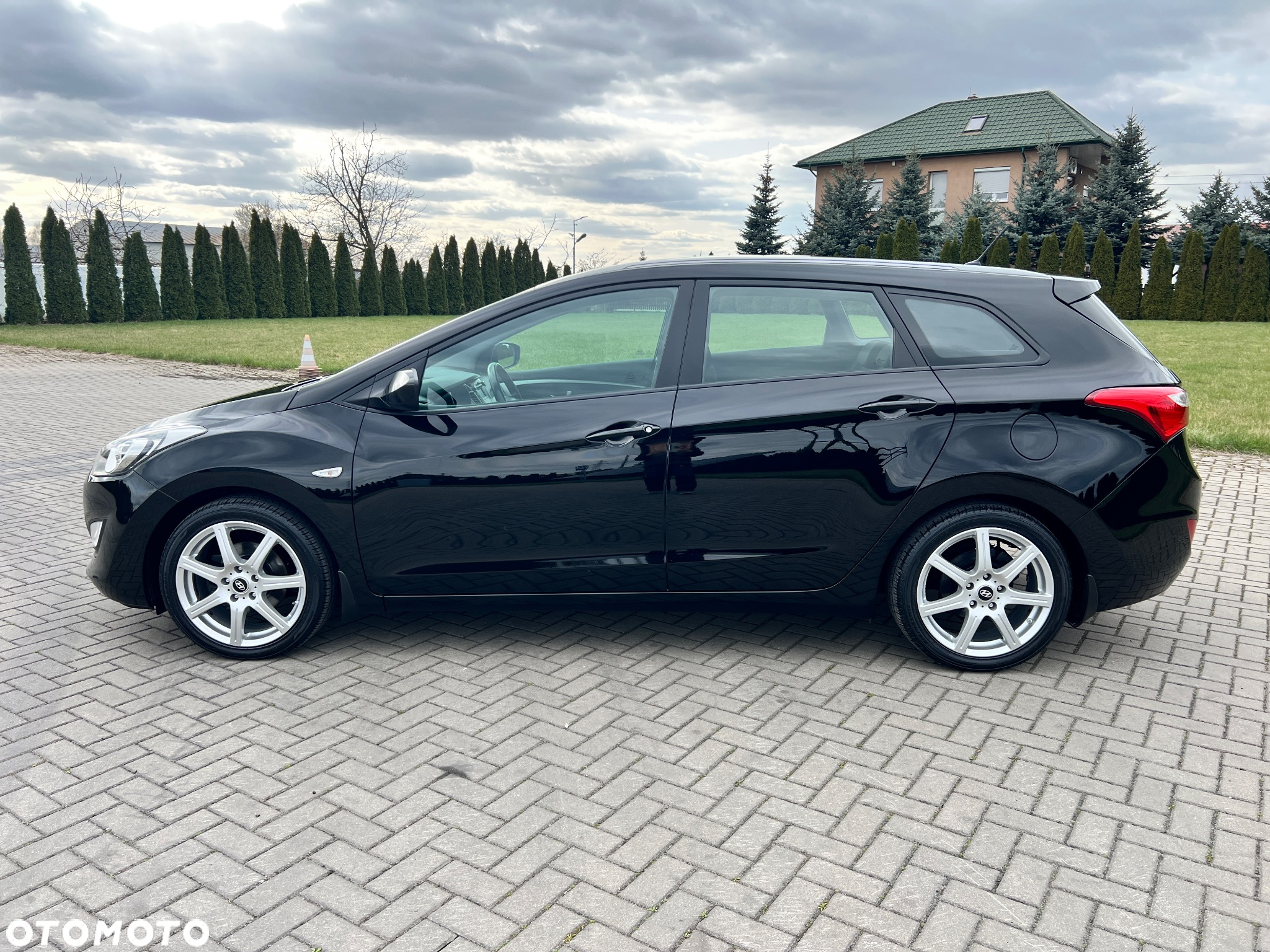 Hyundai i30 1.6 CRDi BlueDrive Premium - 10