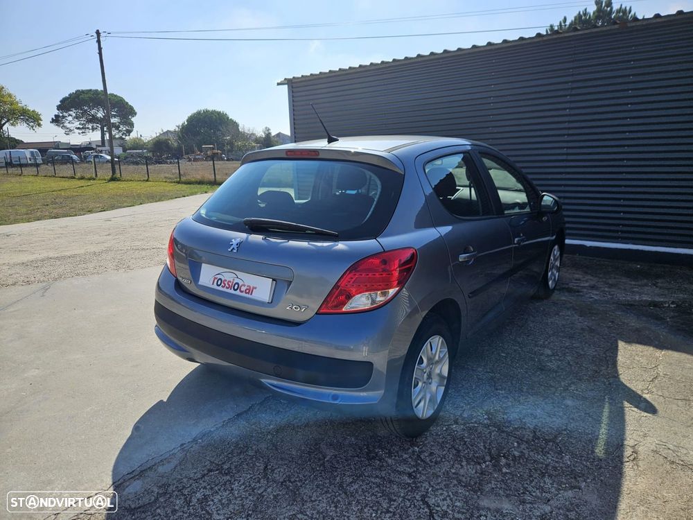 Peugeot 207 1.4 16V Trendy - 10