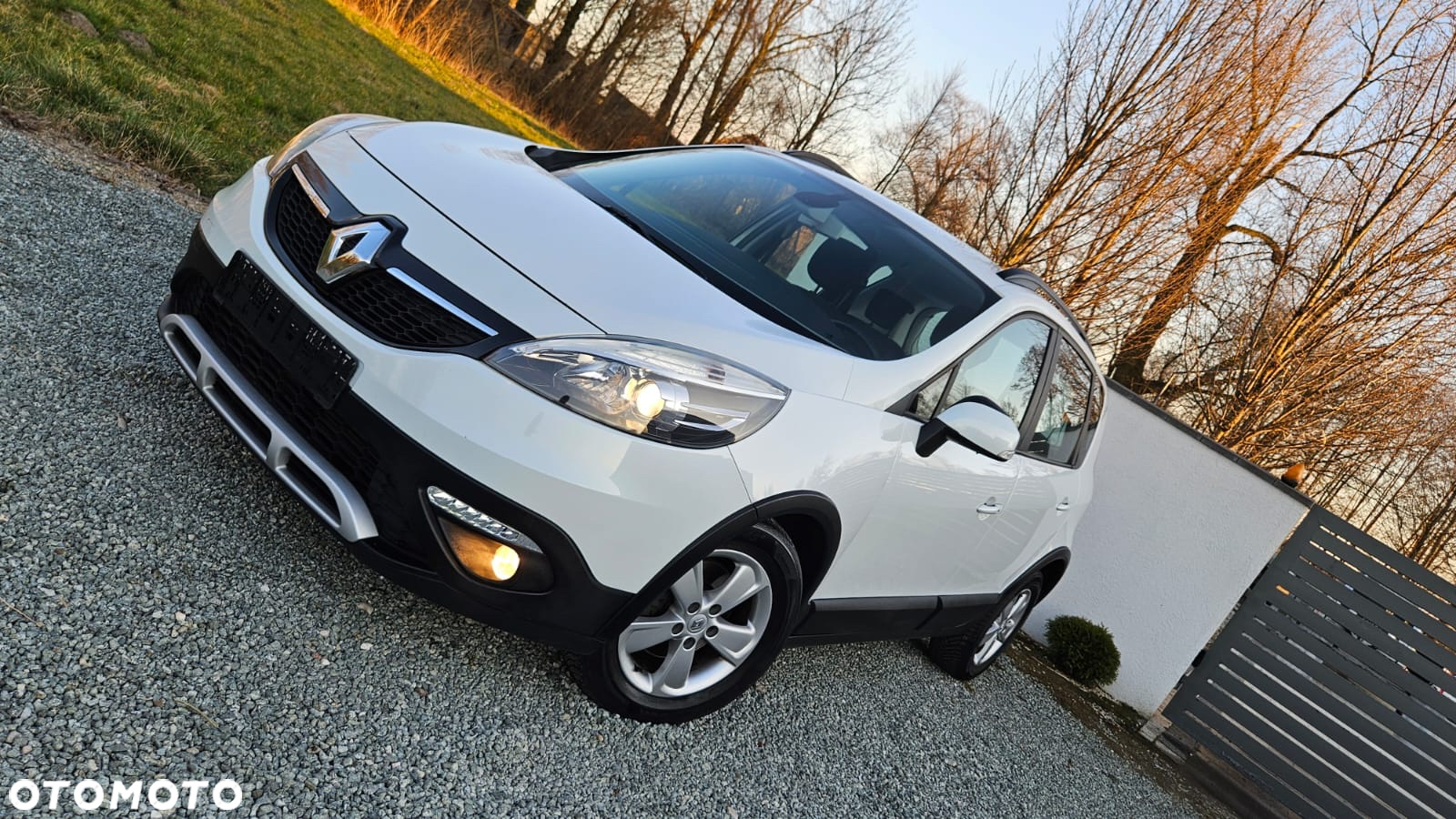 Renault Scenic ENERGY TCe 115 S&S Xmod Paris - 11