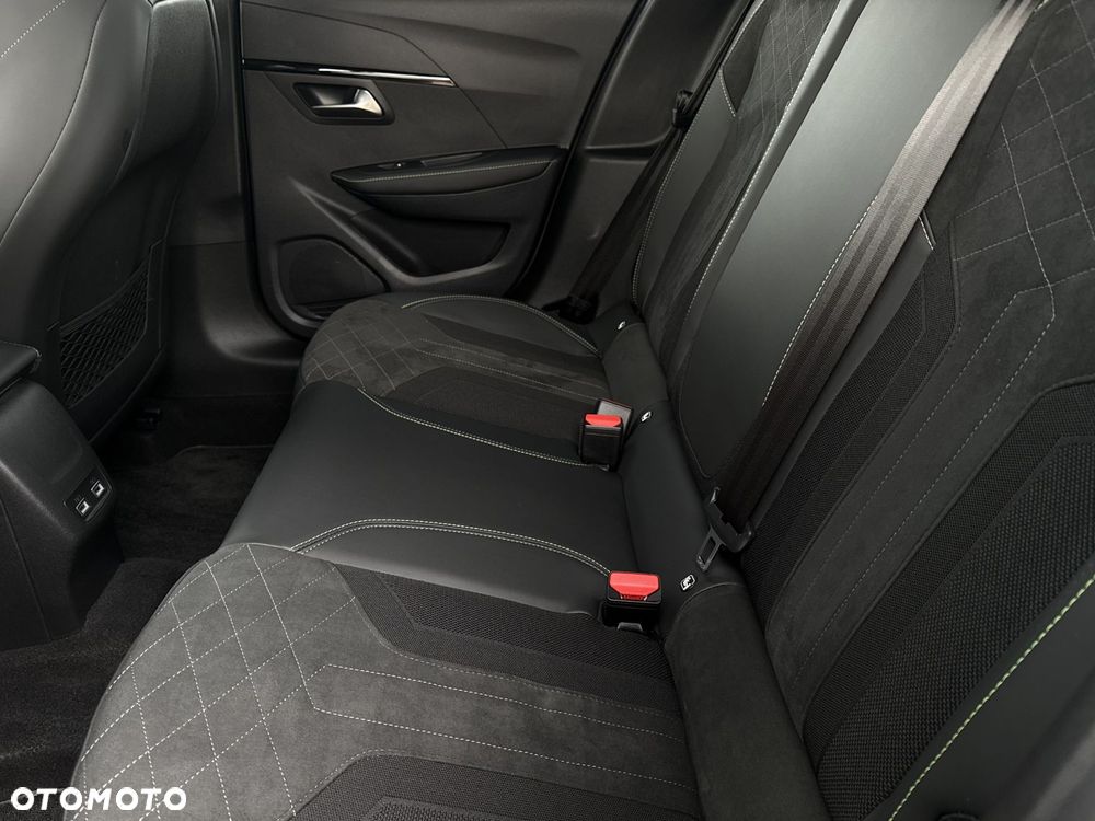 Peugeot 208 1.2 PureTech GT Pack S&S EAT8 - 12