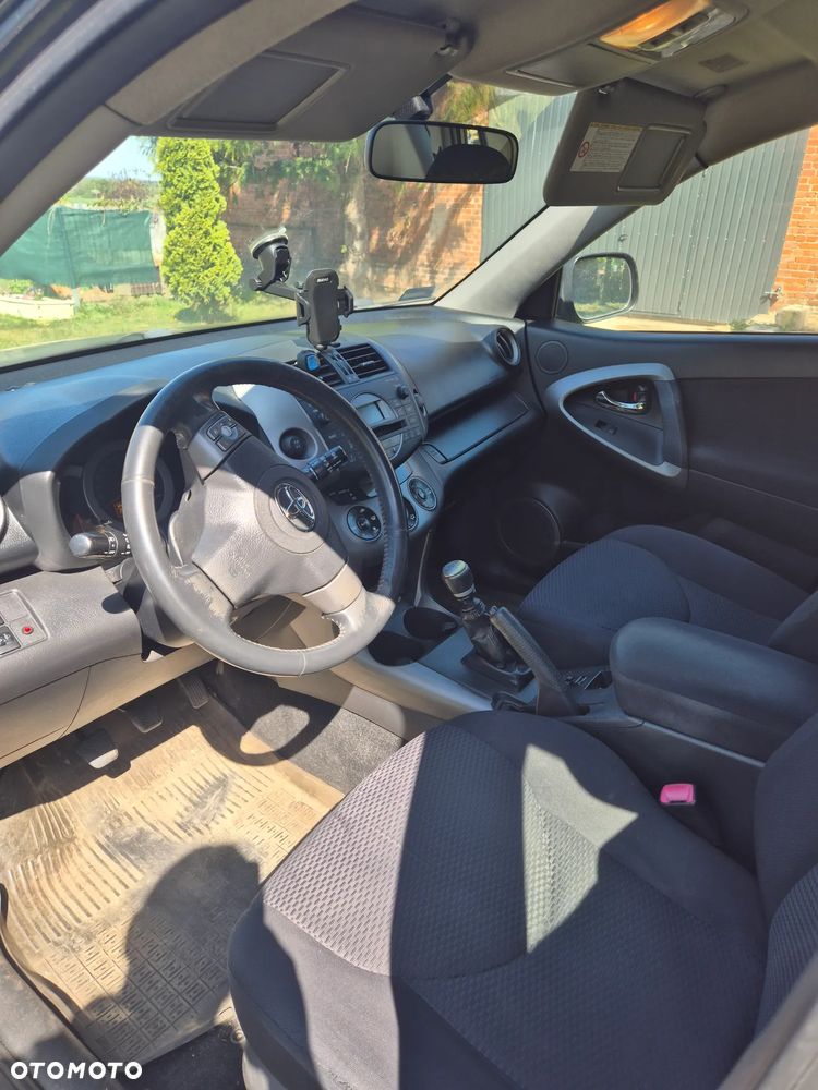 Toyota RAV4 2.2 D-4D Luna - 4