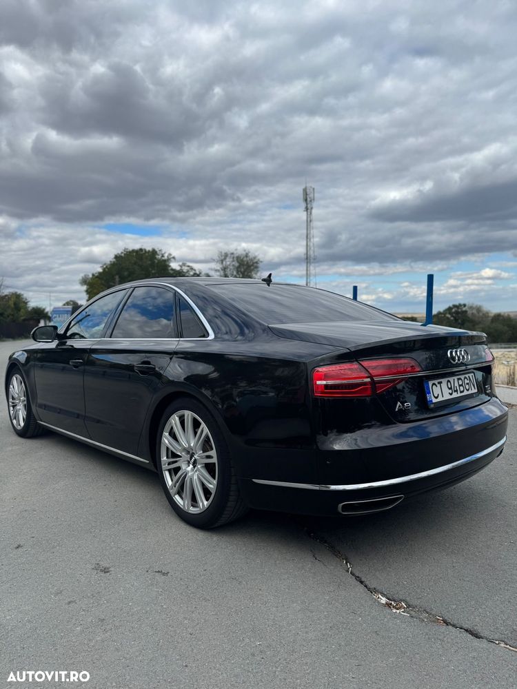 Audi A8 - 4