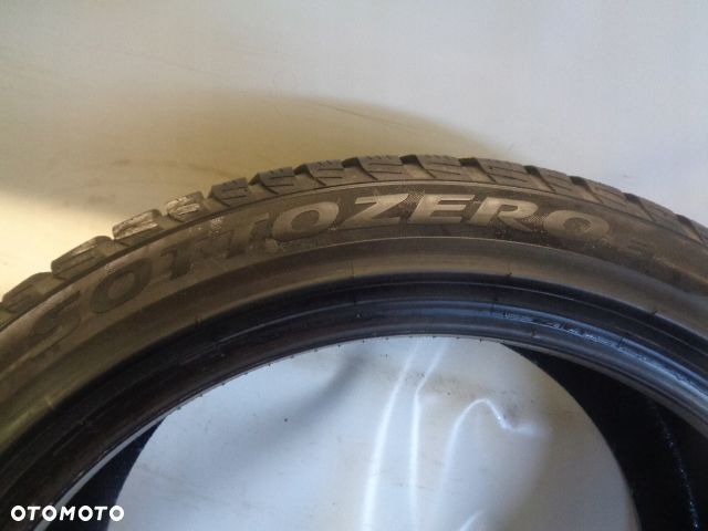 PIRELLI WINTER SOTTOZERO 3 265/40R20 104V - 11
