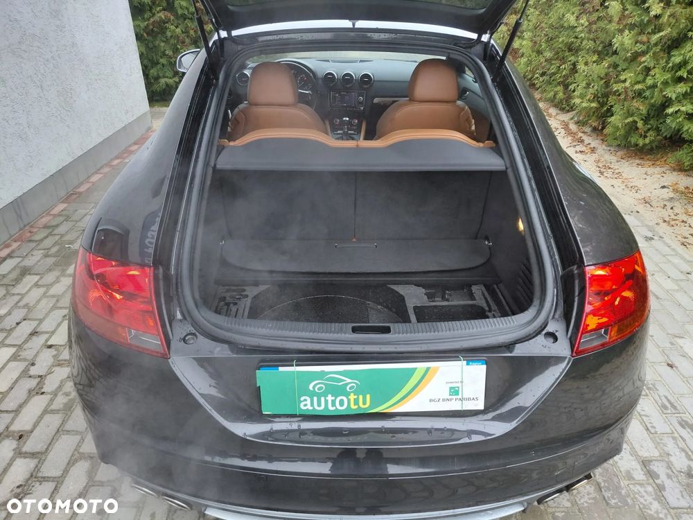 Audi TT S Coupé - 17