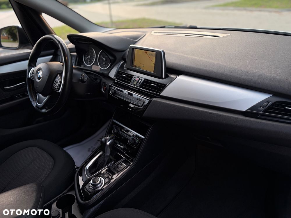 BMW Seria 2 218d Sport-Aut Advantage - 9