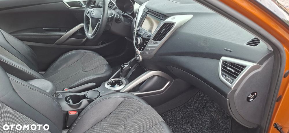 Hyundai Veloster 1.6 DCT Premium - 12