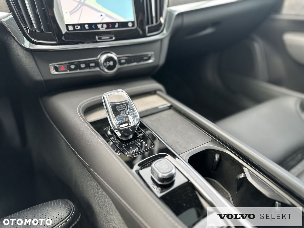 Volvo S90 - 28