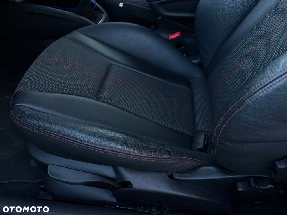 Audi S1 2.0 TFSI - 11