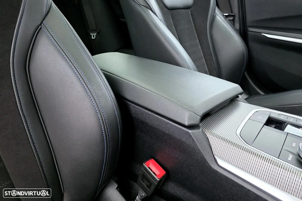 BMW 320 e Pack M Auto - 35