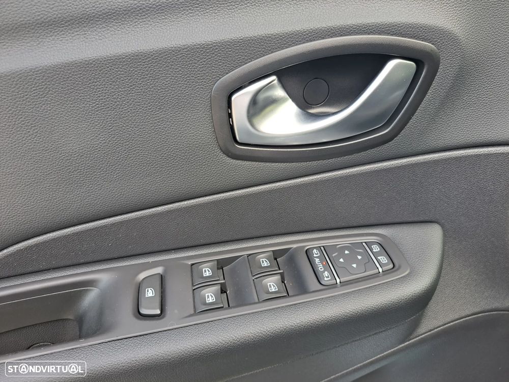 Renault Captur ENERGY TCe 120 EDC Bose Edition - 13