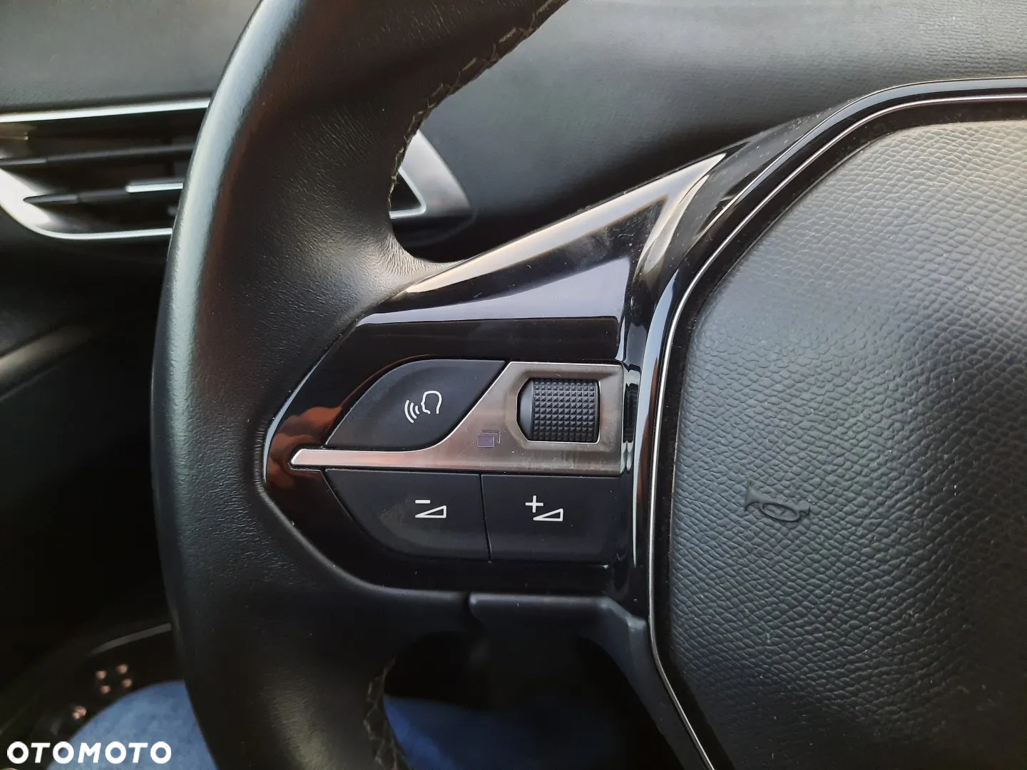 Peugeot 3008 1.5 BlueHDi Active S&S - 25