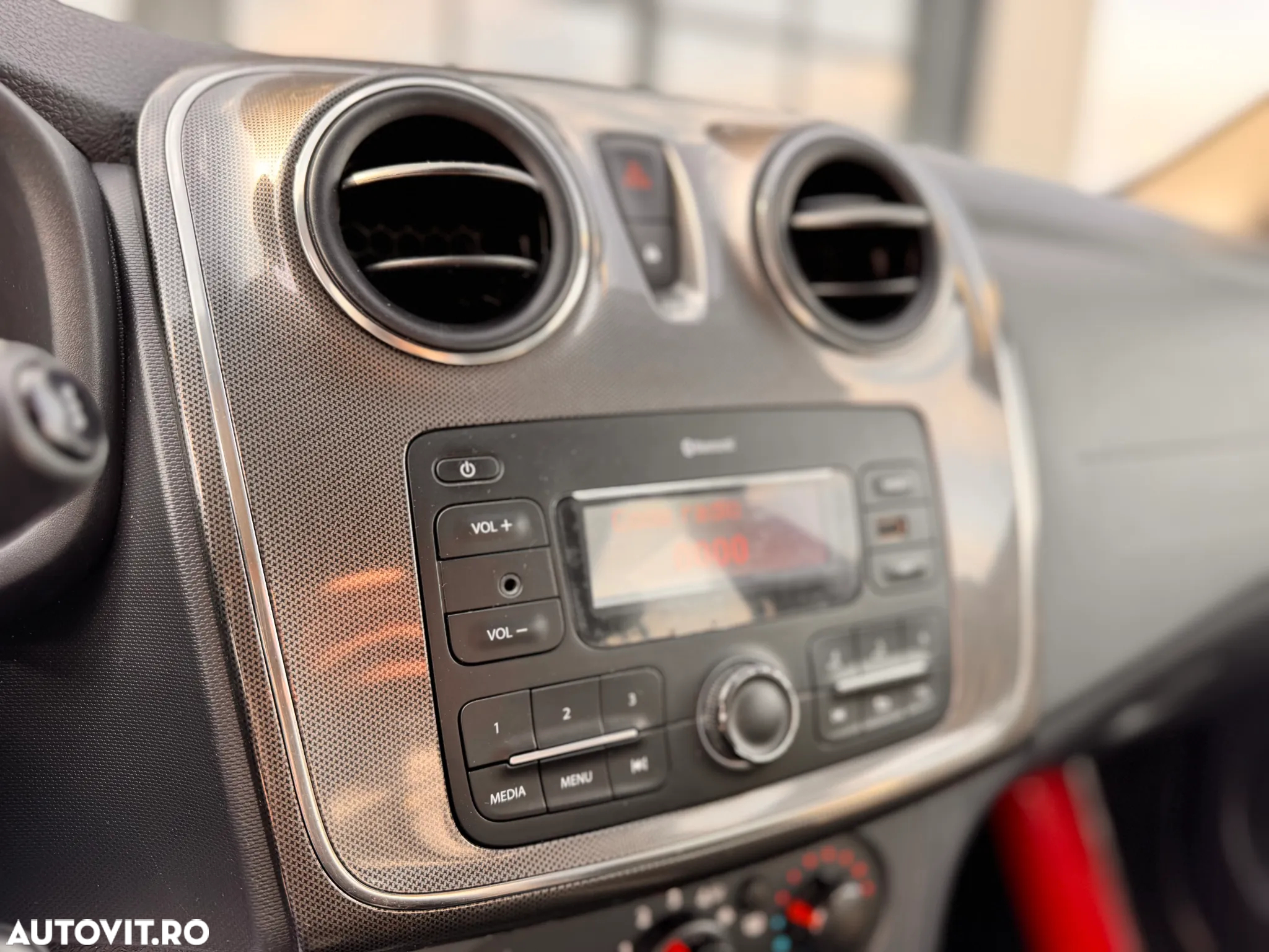 Dacia Sandero 0.9 TCe Ambiance - 29