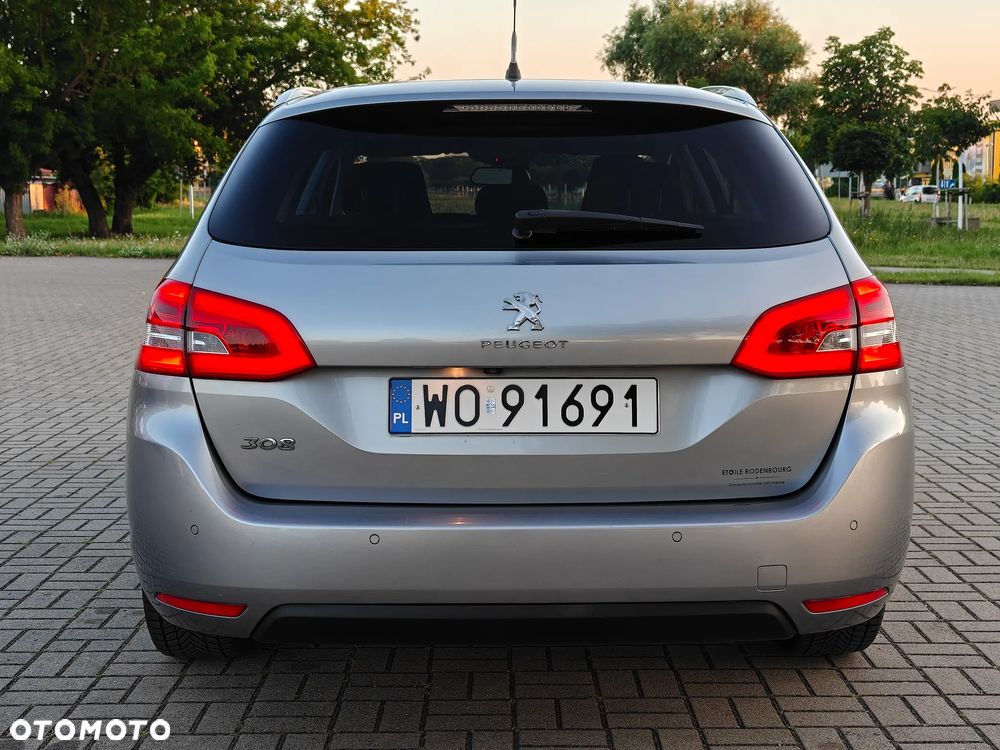 Peugeot 308 1.5 BlueHDi Allure S&S EAT6 - 4