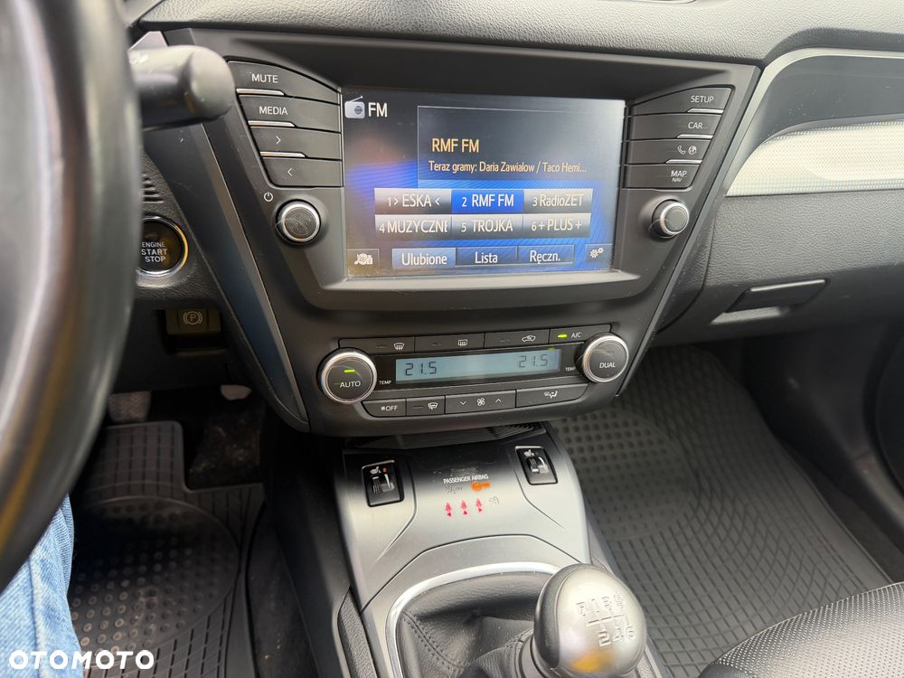 Toyota Avensis 1.8 Style - 8