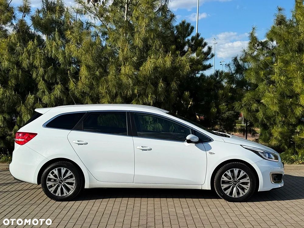 Kia Ceed 1.6 CRDi L - 10