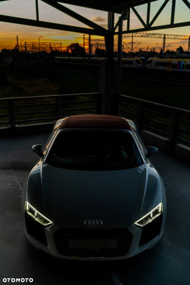 Audi R8 Spyder - 21