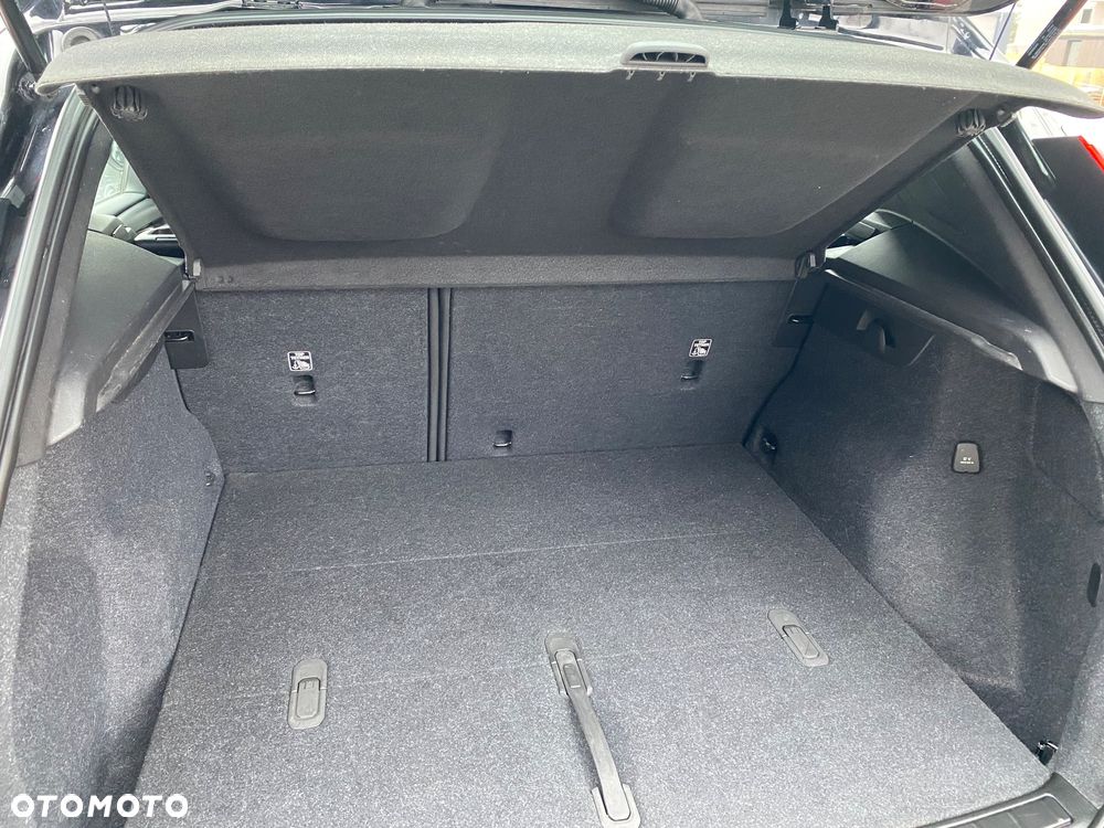 Volvo XC 40 T2 Essential - 21