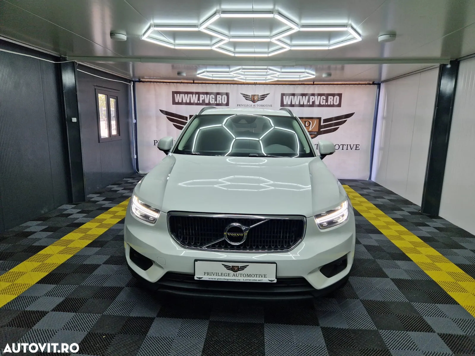 Volvo XC 40 D3 AWD Geartronic Inscription - 2
