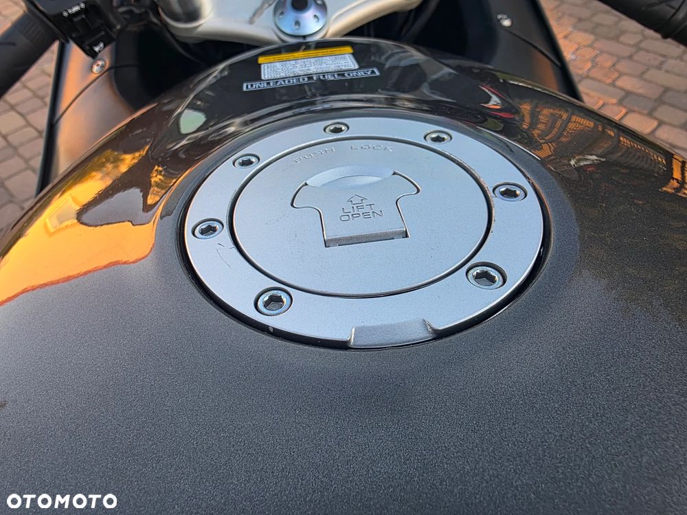 Honda CBR - 33