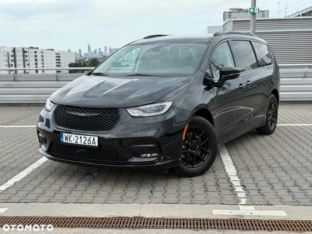 Chrysler Pacifica - 11