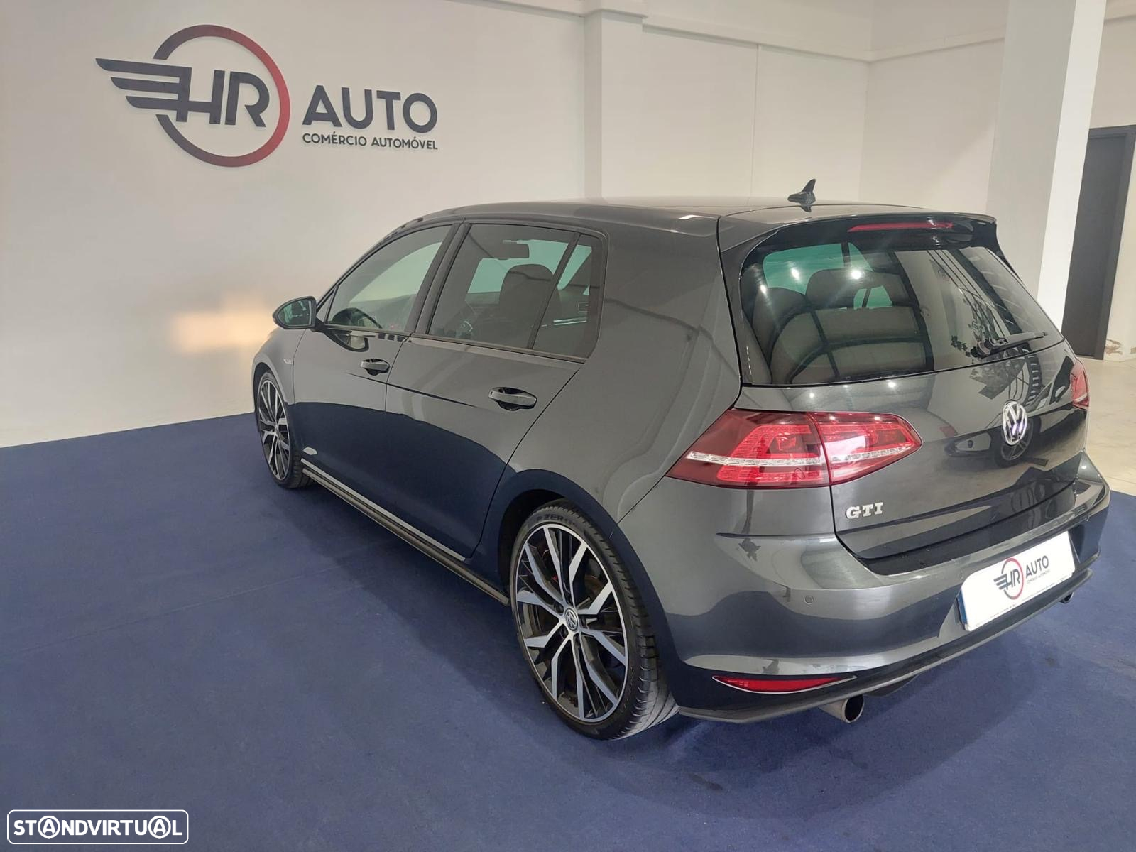 VW Golf 2.0 TSi GTi DSG - 9