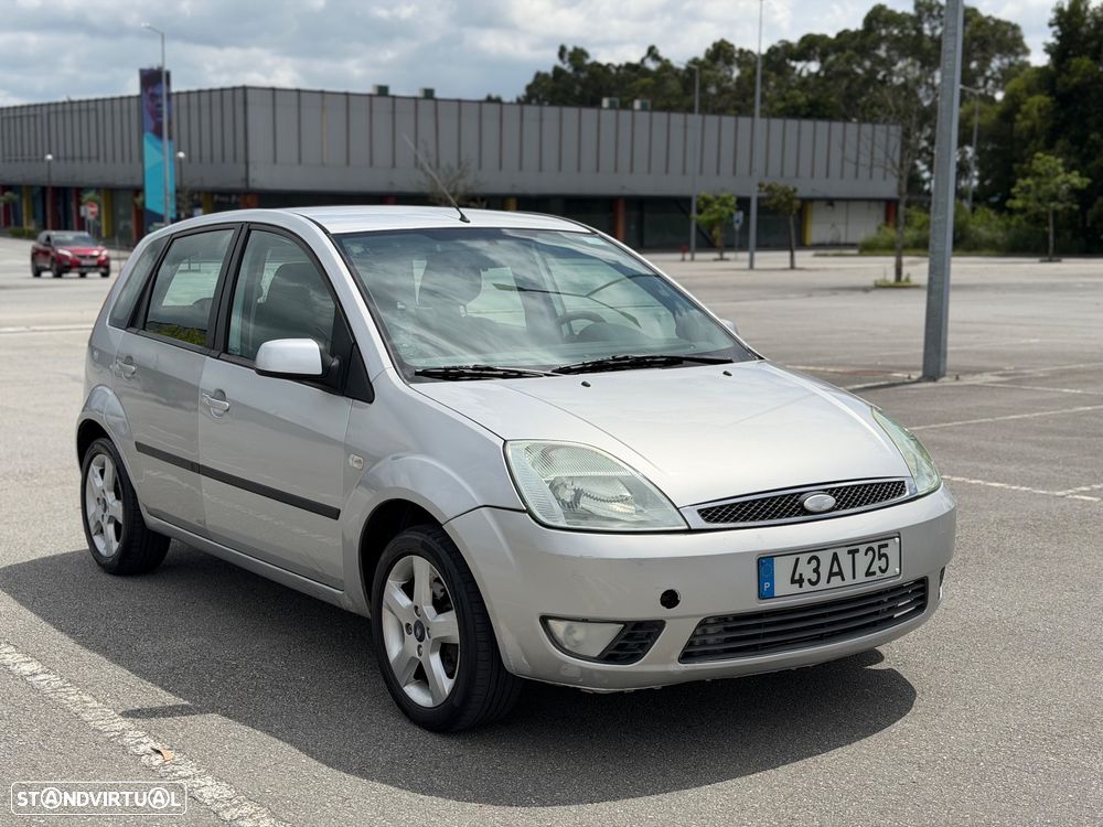 Ford Fiesta 1.25 Ambiente - 2