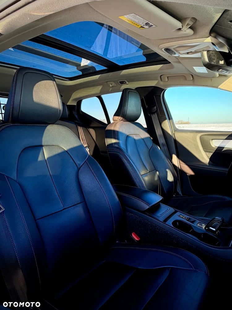 Volvo XC 40 T5 AWD Momentum - 12