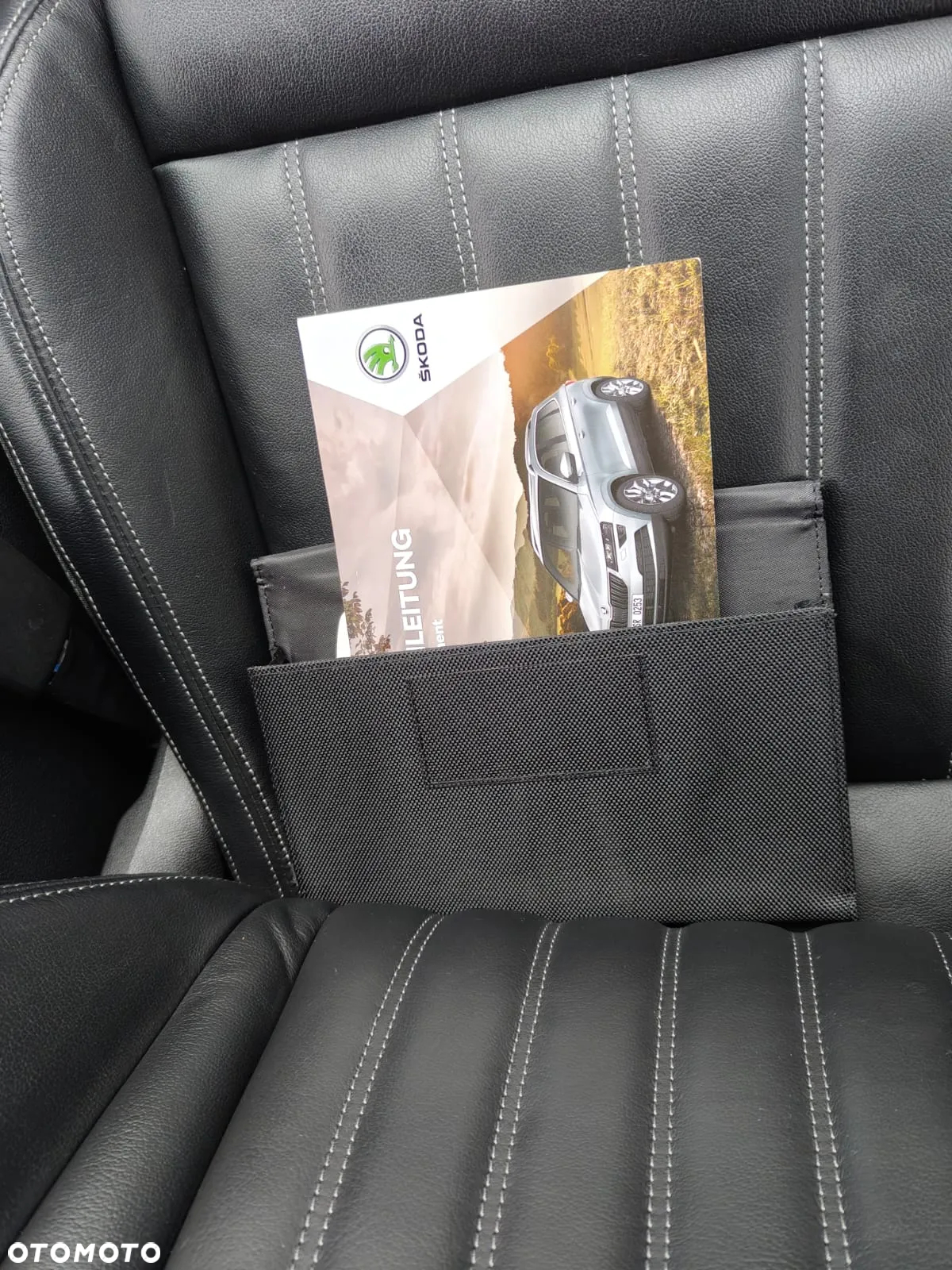 Skoda Karoq 2.0 TDI SCR 4x4 Style DSG - 9